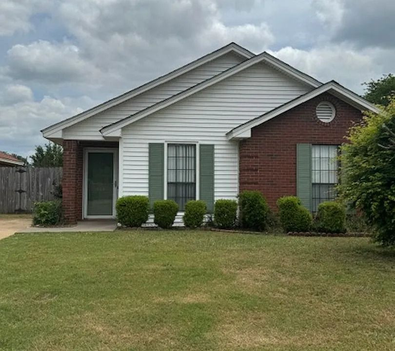 240 Hambleton Rd