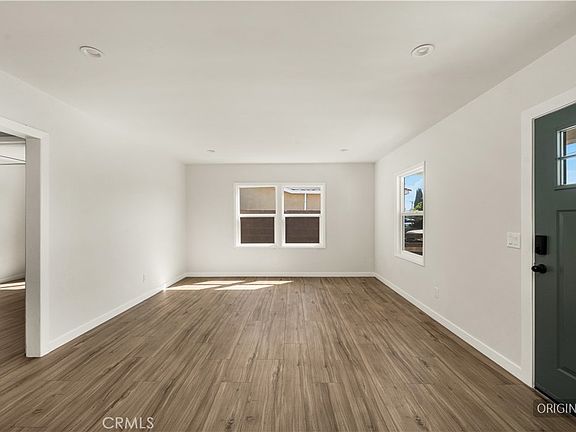 4th image of 1106 S Washington Ave