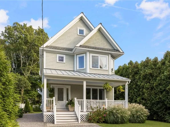 388 Shore Acres Ave, North Kingstown, RI 02852