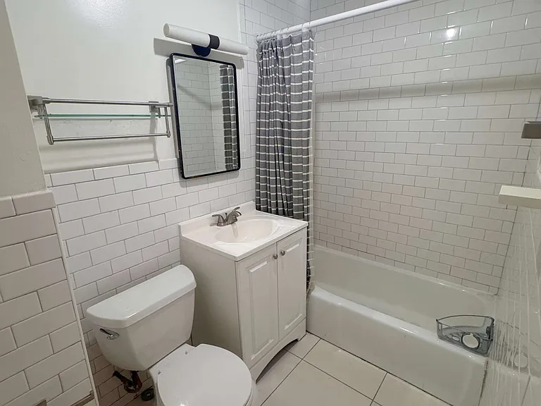 306 W 92nd St #3R — Photo 9