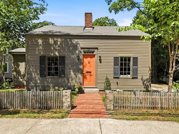 24 School St, Westborough, MA 01581
