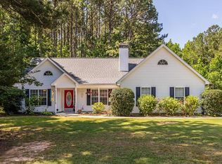 145 Riverside Dr, Sharpsburg, GA 30277