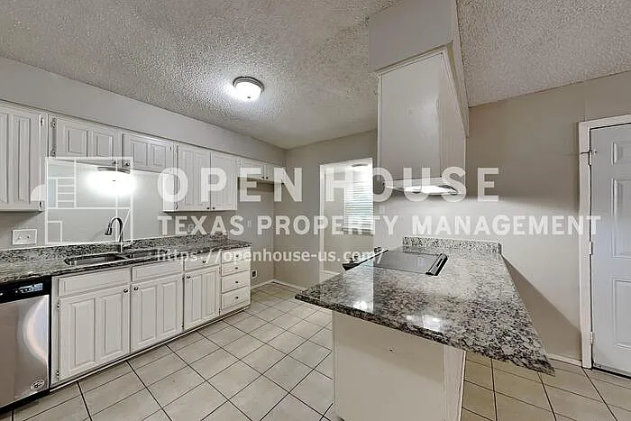 4208 Selina Ct — Photo 5