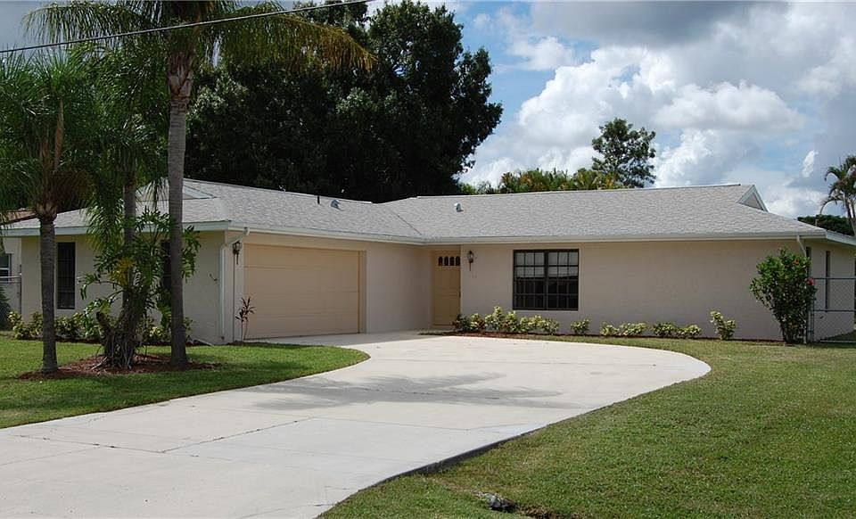 1st image of 1138 SE Petunia Ave