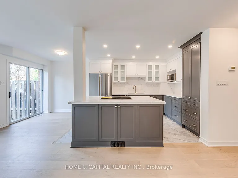 1210 Leewood Dr — Photo 10