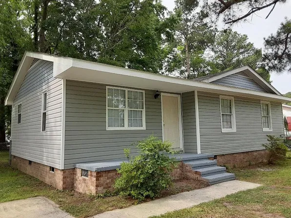 521 Quail Ct, Rocky Mount, NC 27803