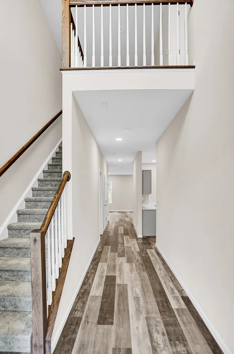 Building Photo - 62 Helene Ct