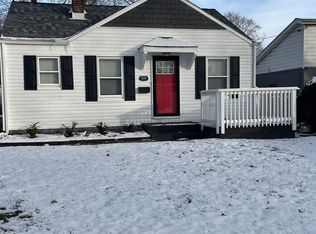 869 Seward Ave, Akron, OH 44320