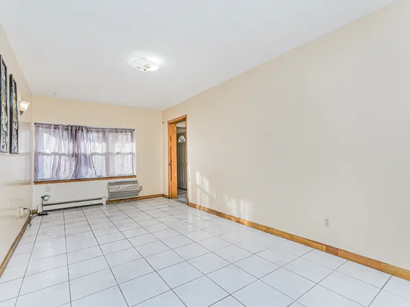 2375 East 12th Street image 13 of 25