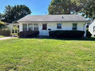 1135 Gahan Dr, Florissant, MO
