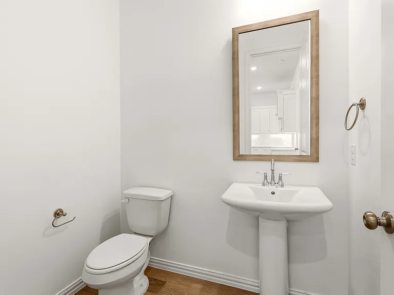 1318 Marsh Ln — Photo 25