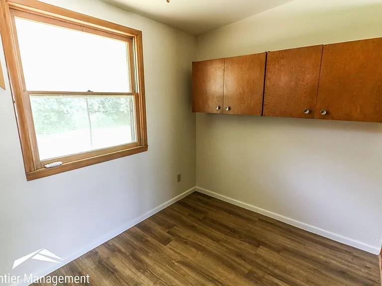 2326 Kraig Rd — Photo 6