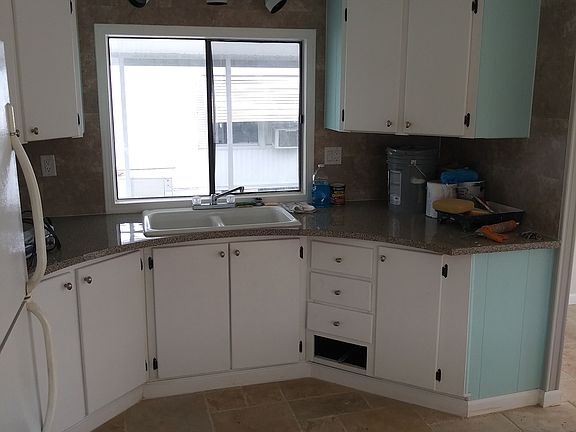 3rd image of 74 Commonwealth Dr