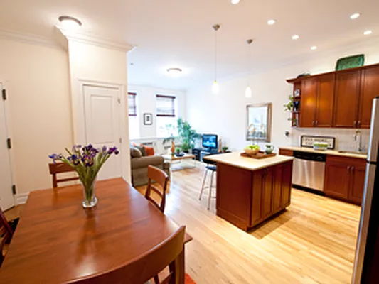 Sold by Aguayo & Huebener Brooklyn | media 22