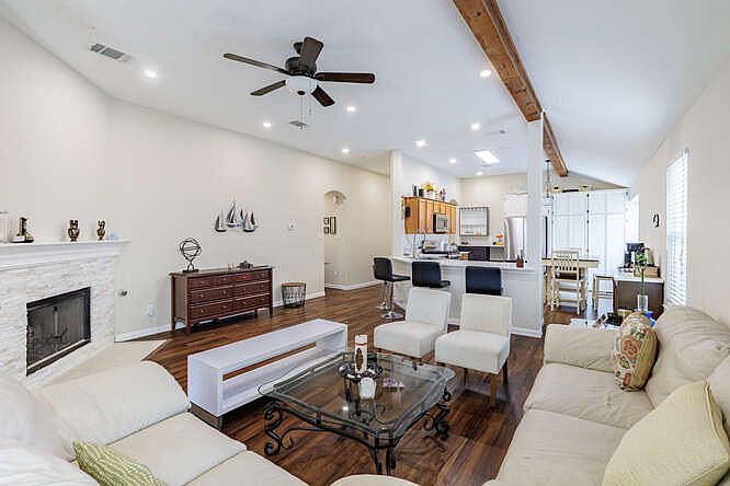 1st image of 213 Chandler Crossing Trl #213