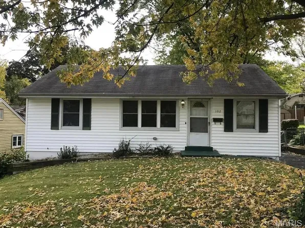 102 Elbring Dr, Saint Louis, MO 63135