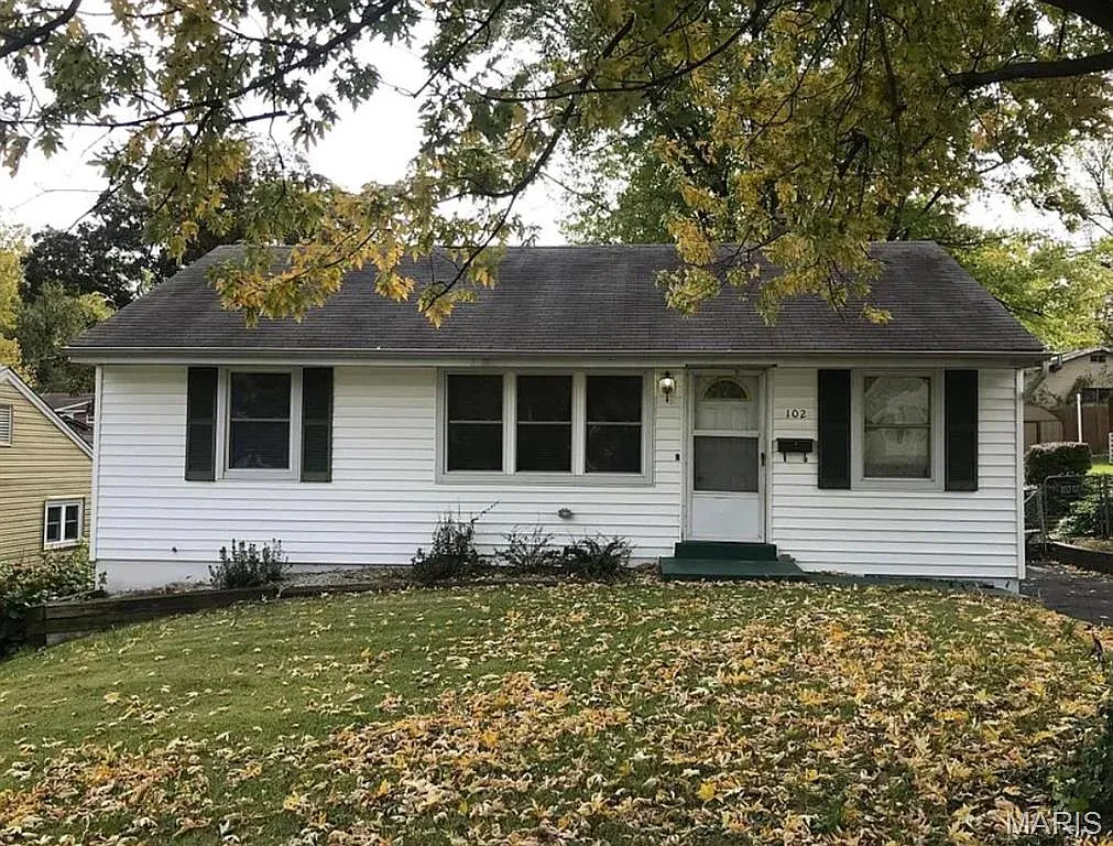 102 Elbring Dr photo 1