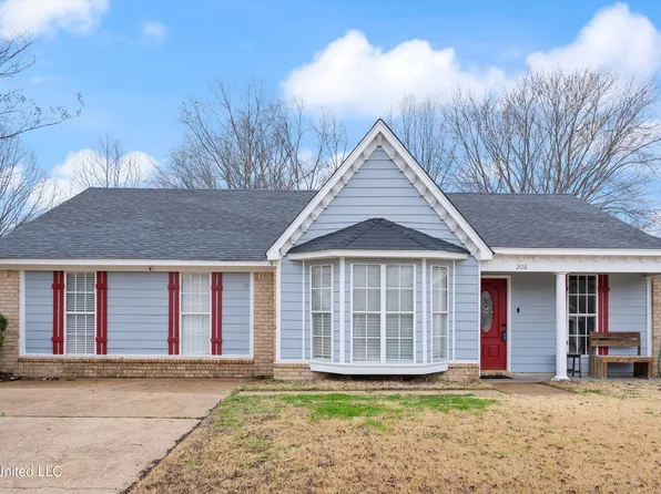 208 Hunter Dr, Senatobia, MS 38668