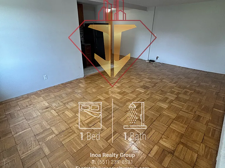 37-39 Duncan Ave #5H — Photo 6
