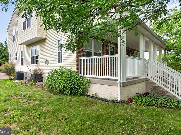 3rd image of 520 May St