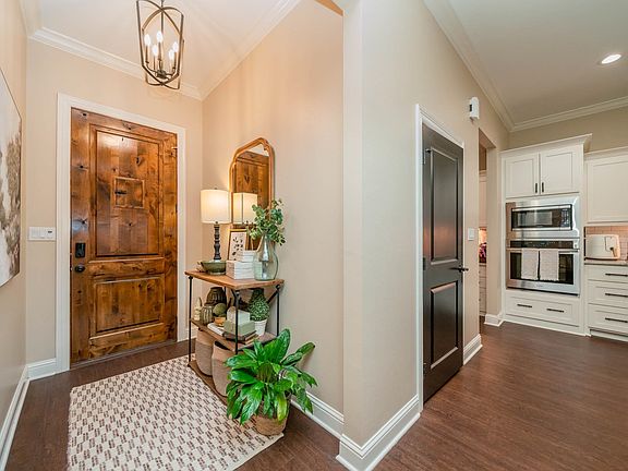 5th image of 4521 Windsor Park Ln