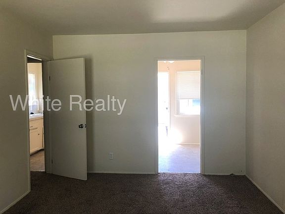 2nd image of 4716 N Lakewood Blvd