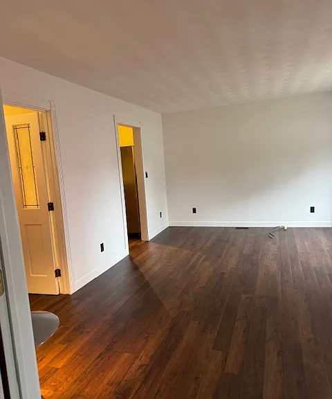 1016 River Rd — Photo 4