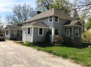 28 Main St, Raymond, ME 04071