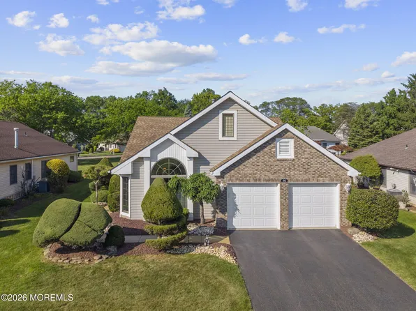 90 Caldwell Terrace, Marlboro, NJ 07746