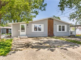 310 N Merchant St, Effingham, IL 62401