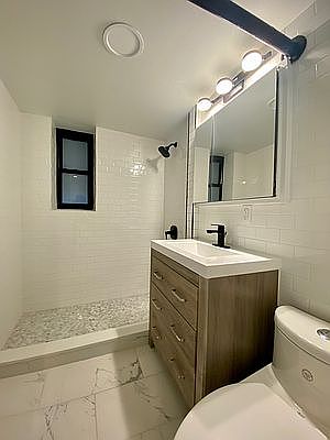 5th image of 21-68 Steinway St #1