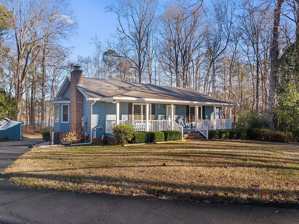 1st image of 2036 Colony Dr