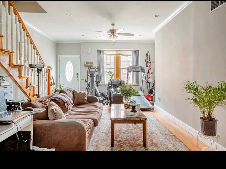 1728 S 18th St — Photo 6