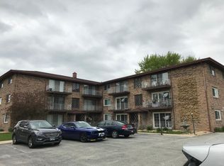 18538 Christina Dr #4B, Lansing, IL