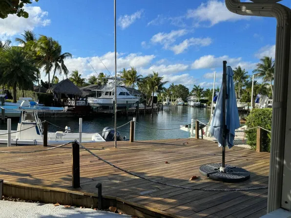954 Marlin Cir, Jupiter, FL 33458