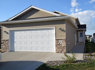 5423 49th Ave S, Fargo, ND 58104