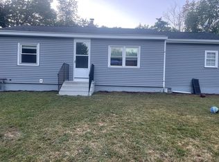 24 Payton St, Dracut, MA 01826