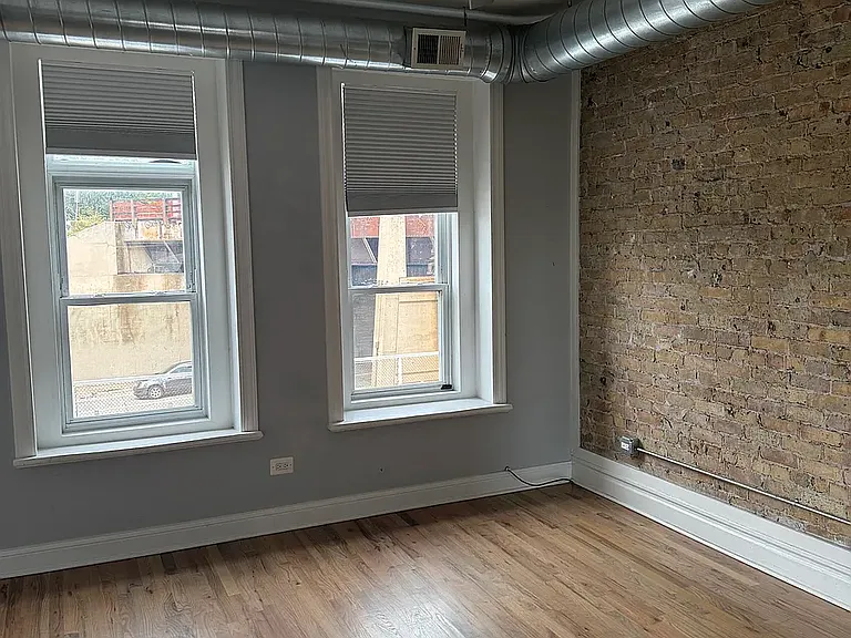 731 W Ohio St #1 — Photo 9