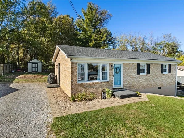 5651 Locust Dr, Dublin, VA 24084