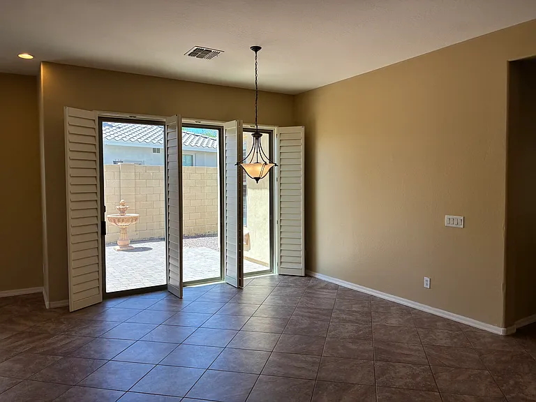 20973 W Cora Vis — Photo 11