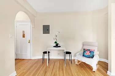 Rented by Cooper & Cooper Real Estate