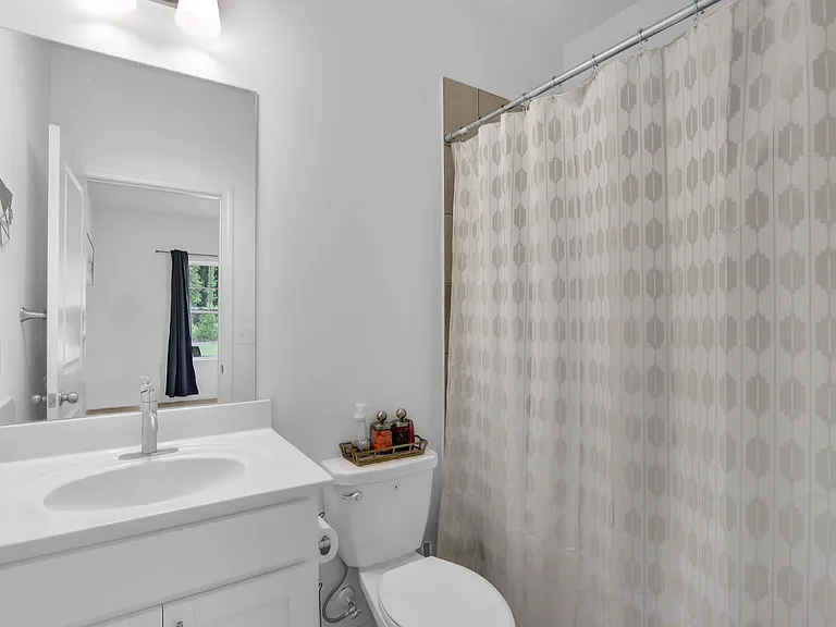 Mount Blue Ave — Photo 17