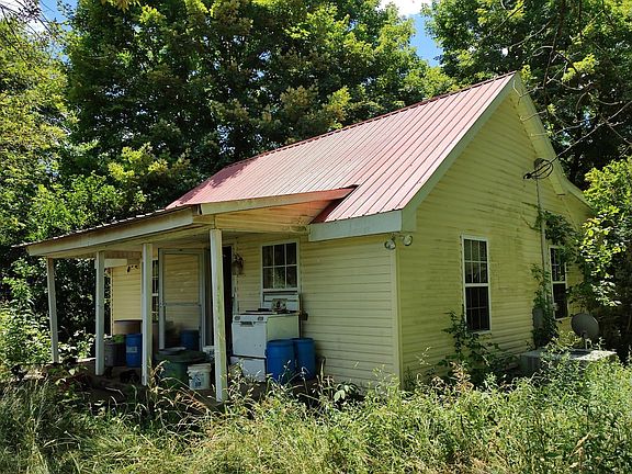 2nd image of 2040 W Saulsbury Rd