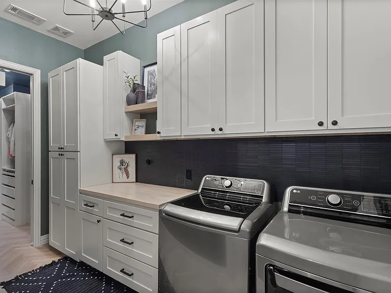 1504 Brook Ln — Photo 30