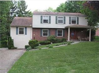 1320 Rose Cir, Pittsburgh, PA 15241