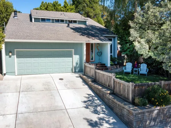 525 Club House Dr, Aptos, CA 95003