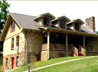 1139 Crooked Creek Conn, Young Harris, GA 30582