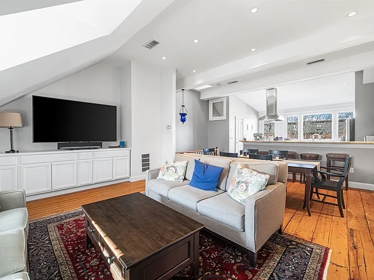 59 Rutland St #3 — Photo 11