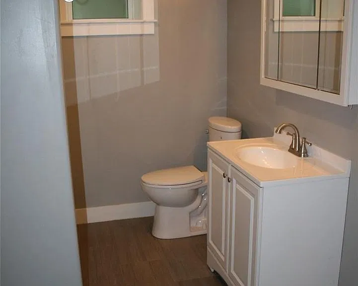 1335 S Ogden St — Photo 18