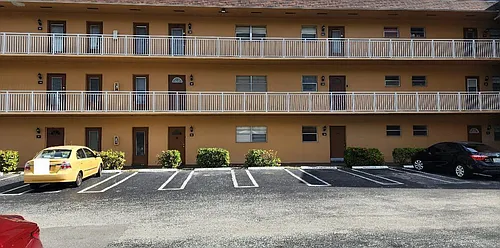 5031 W Oakland Park Blvd #307 Photo 1